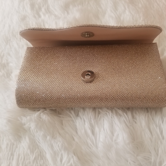 Purse - Picture 3 of 4